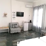 ホームステイ Eleni Dream Village
